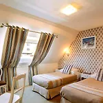 Hotel Saint Jean 3*